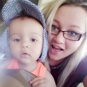 Meet your Posher, Magdalena